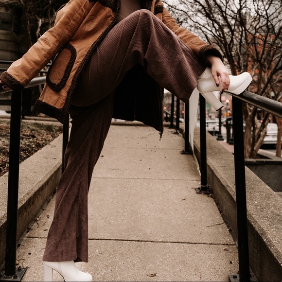 Brown corduroy pants - Picture 5 of 7